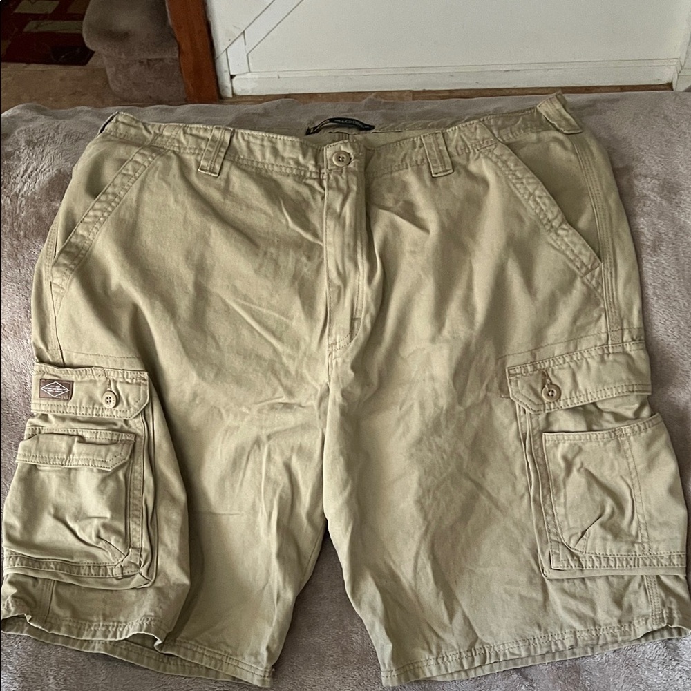 Lee Men's Khaki Cargo Shorts